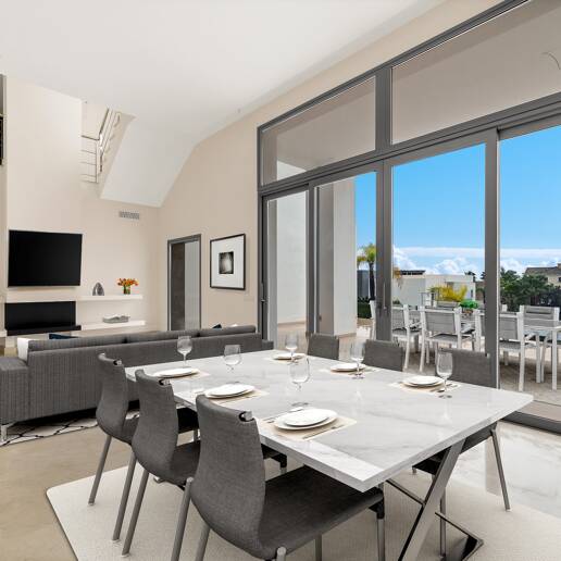 Villa moderne de Puerto del Capitán avec vue sur la mer dans la communauté fermée
