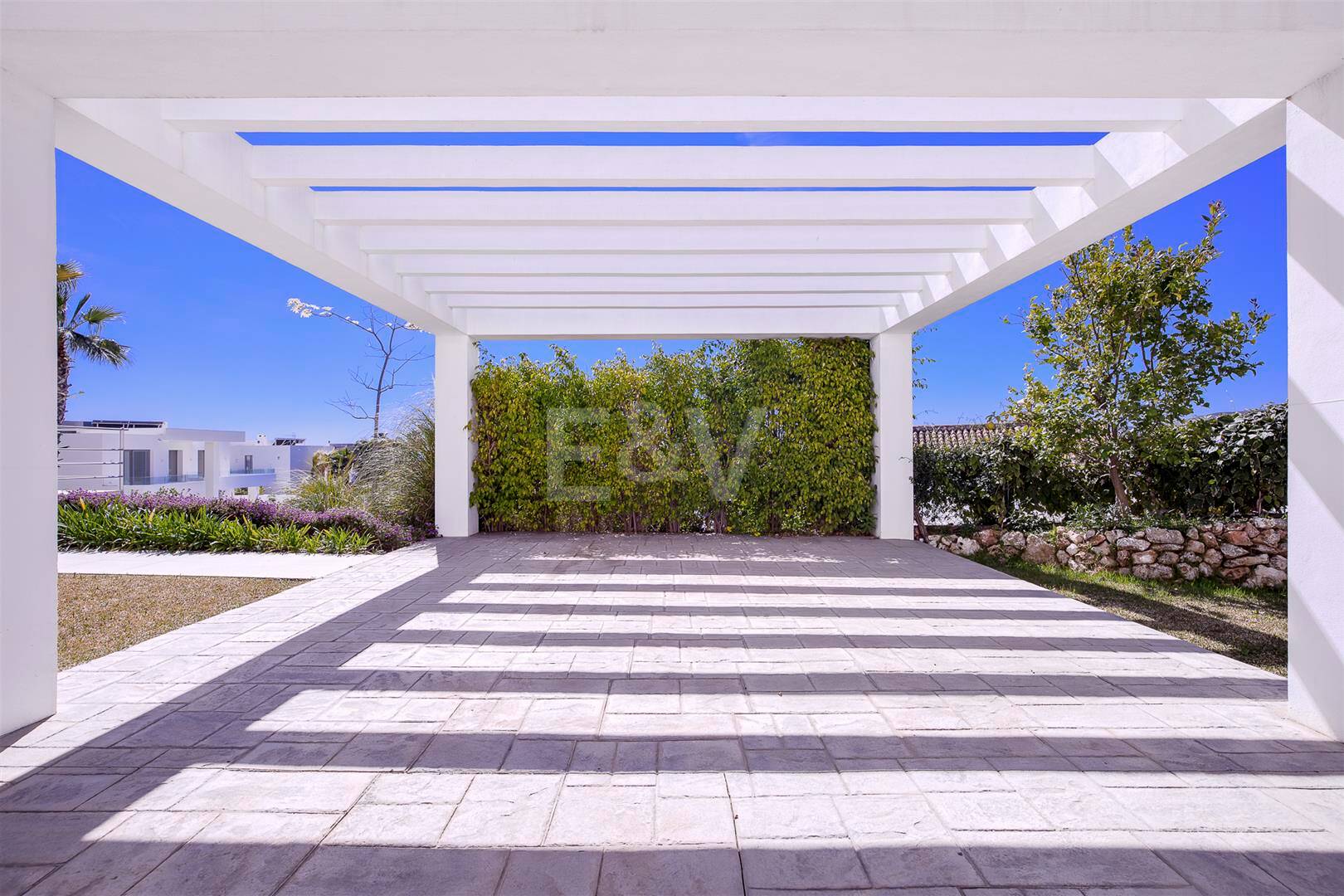 Modern Puerto del Capitán Villa with Sea View in Gated Community