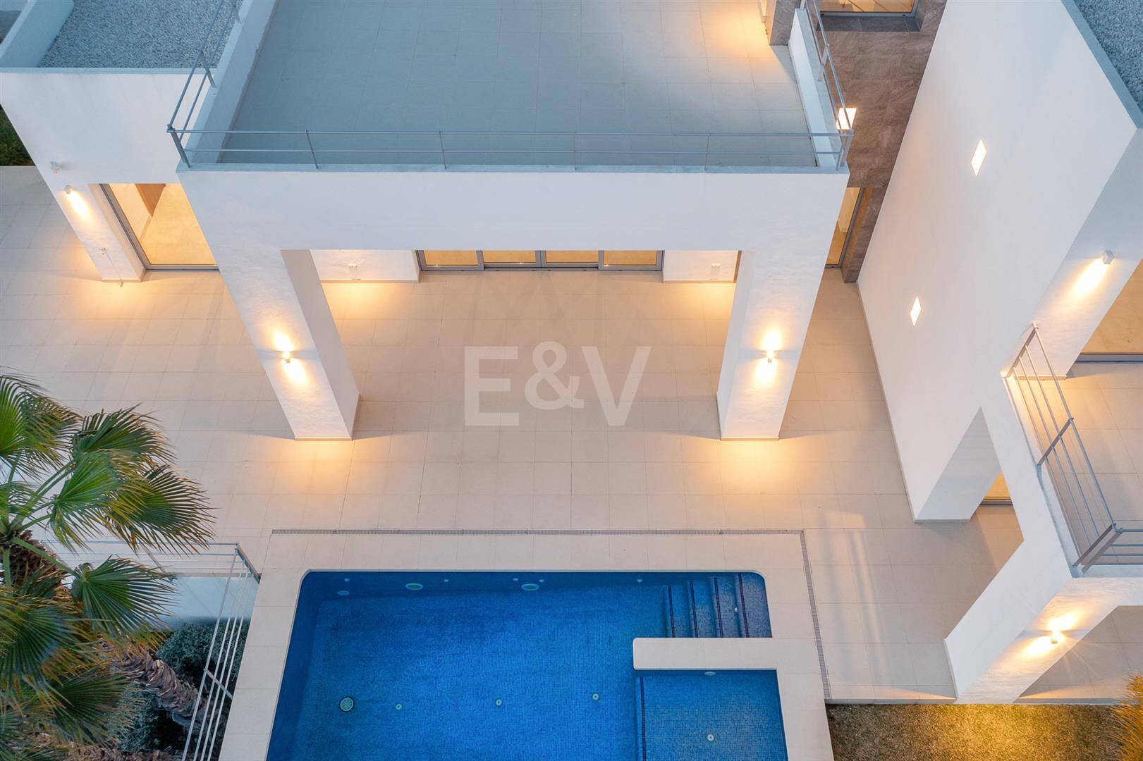 Modern Puerto del Capitán Villa with Sea View in Gated Community