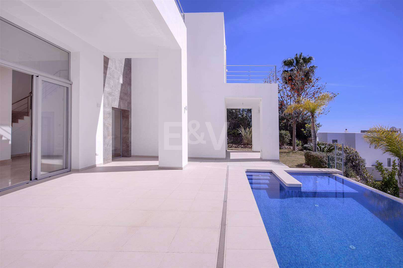 Modern Puerto del Capitán Villa with Sea View in Gated Community