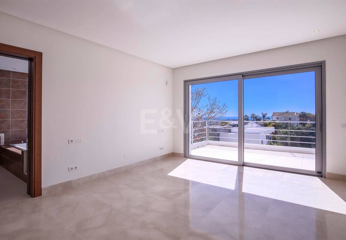 Modern Puerto del Capitán Villa with Sea View in Gated Community