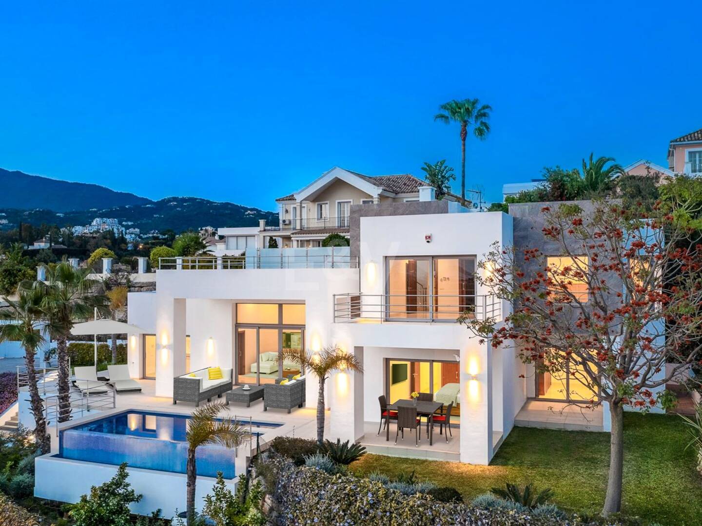 Villa moderne de Puerto del Capitán avec vue sur la mer dans la communauté fermée