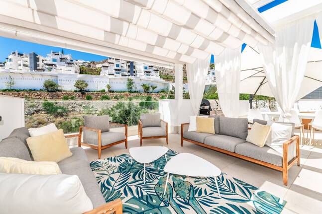 Fantastisk modern takvåning i La Quinta med exceptionell utomhusutrymme