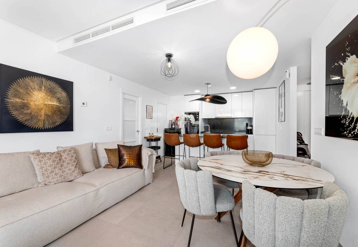 Fantastisk modern takvåning i La Quinta med exceptionell utomhusutrymme