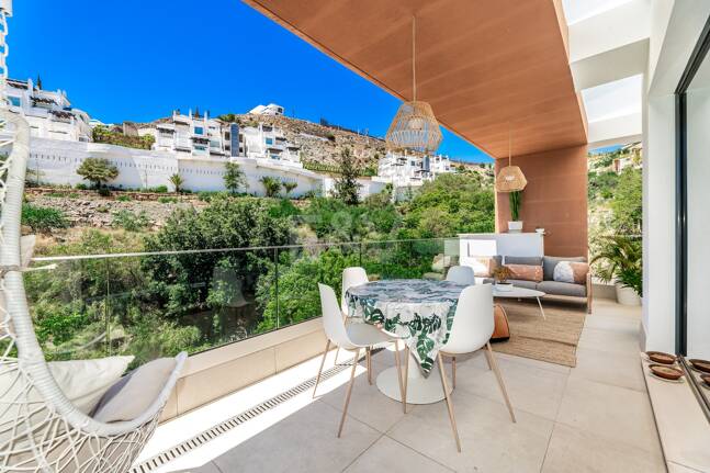 Fantastisk modern takvåning i La Quinta med exceptionell utomhusutrymme