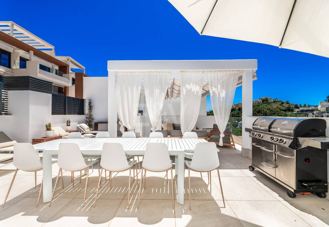 Fantastisk modern takvåning i La Quinta med exceptionell utomhusutrymme