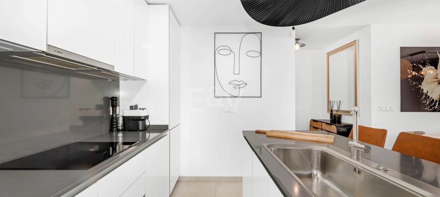 Fantastisk modern takvåning i La Quinta med exceptionell utomhusutrymme