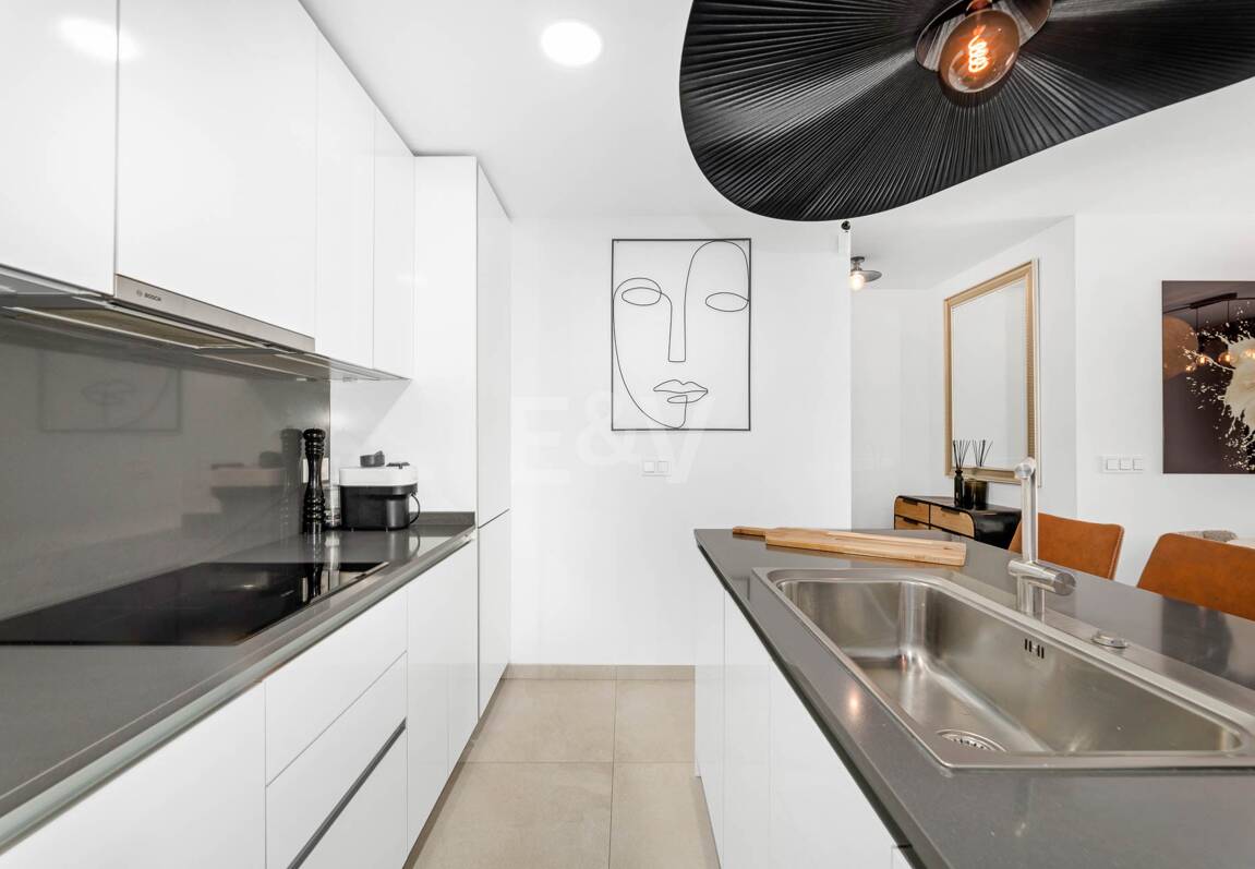 Fantastisk modern takvåning i La Quinta med exceptionell utomhusutrymme