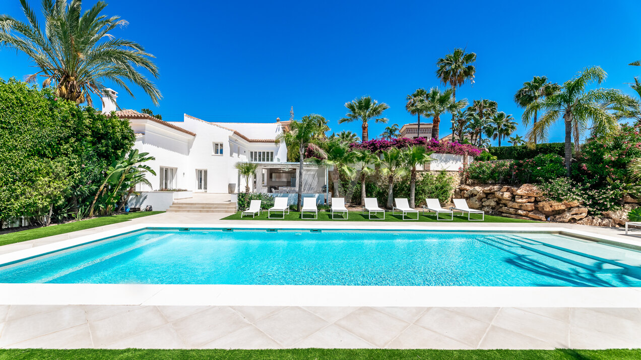 Atemberaubende Villa in Hacienda Las Chapas mit fantastischem Meerblick