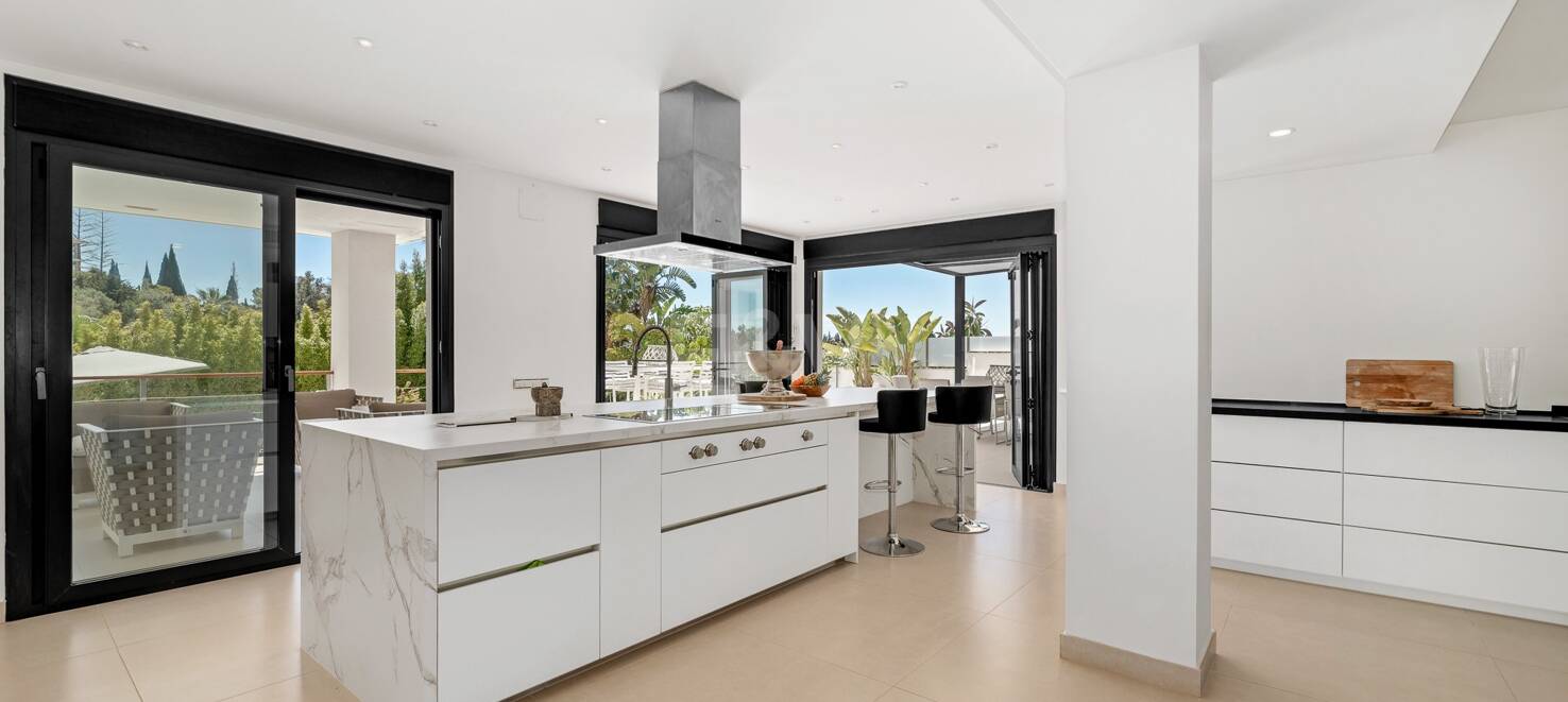 Contemporary Villa in El Rosario with Top Luxury Amenities