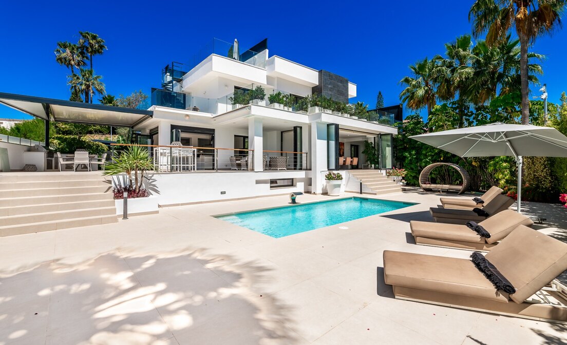 Zeitgenössische Villa in El Rosario mit luxuriösen Annehmlichkeiten