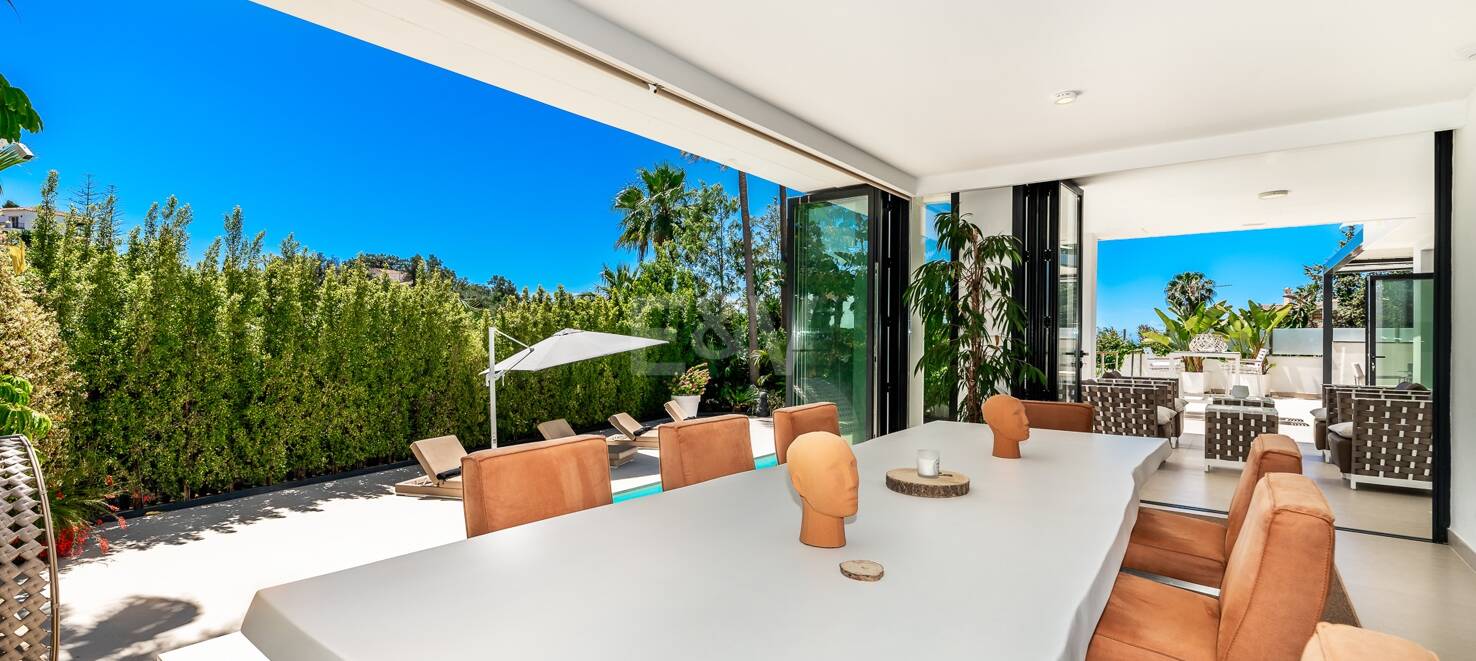 Contemporary Villa in El Rosario with Top Luxury Amenities