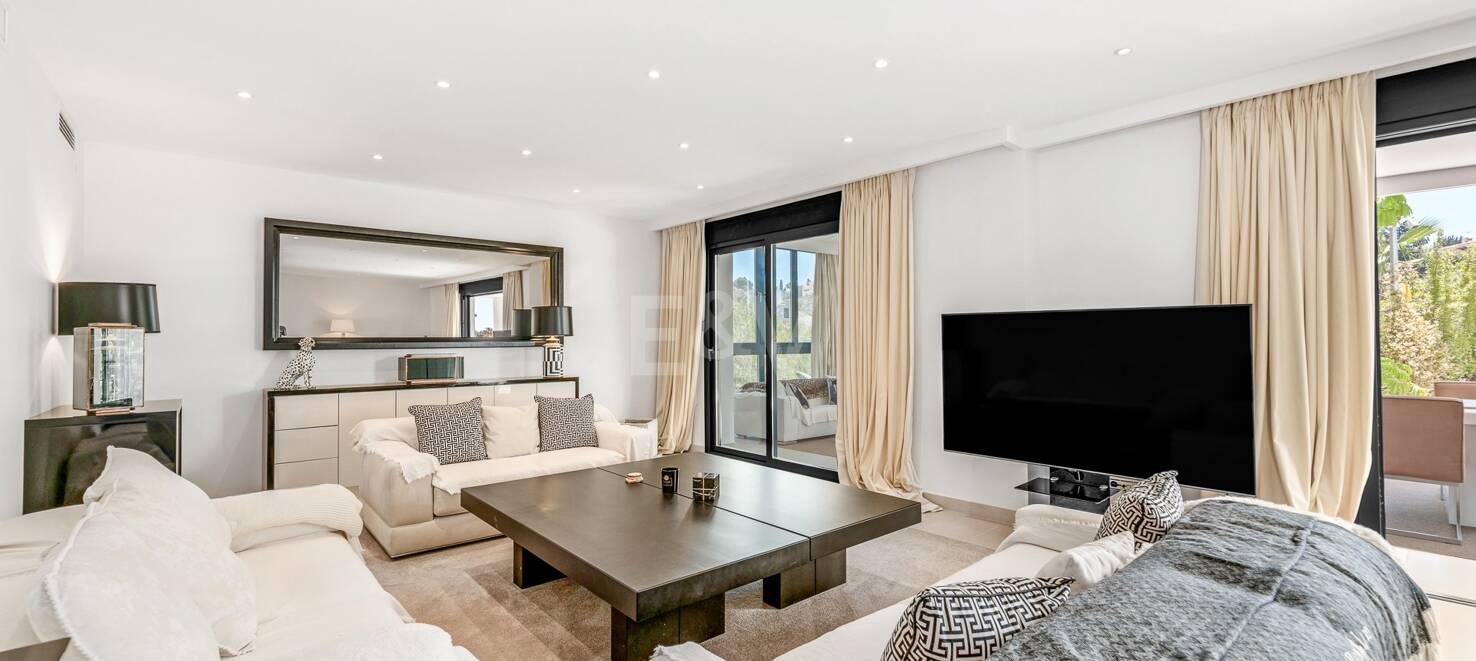 Contemporary Villa in El Rosario with Top Luxury Amenities