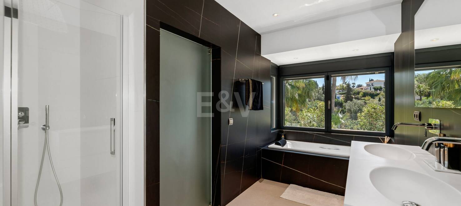 Contemporary Villa in El Rosario with Top Luxury Amenities
