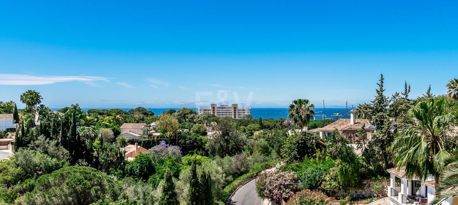 Contemporary Villa in El Rosario with Top Luxury Amenities