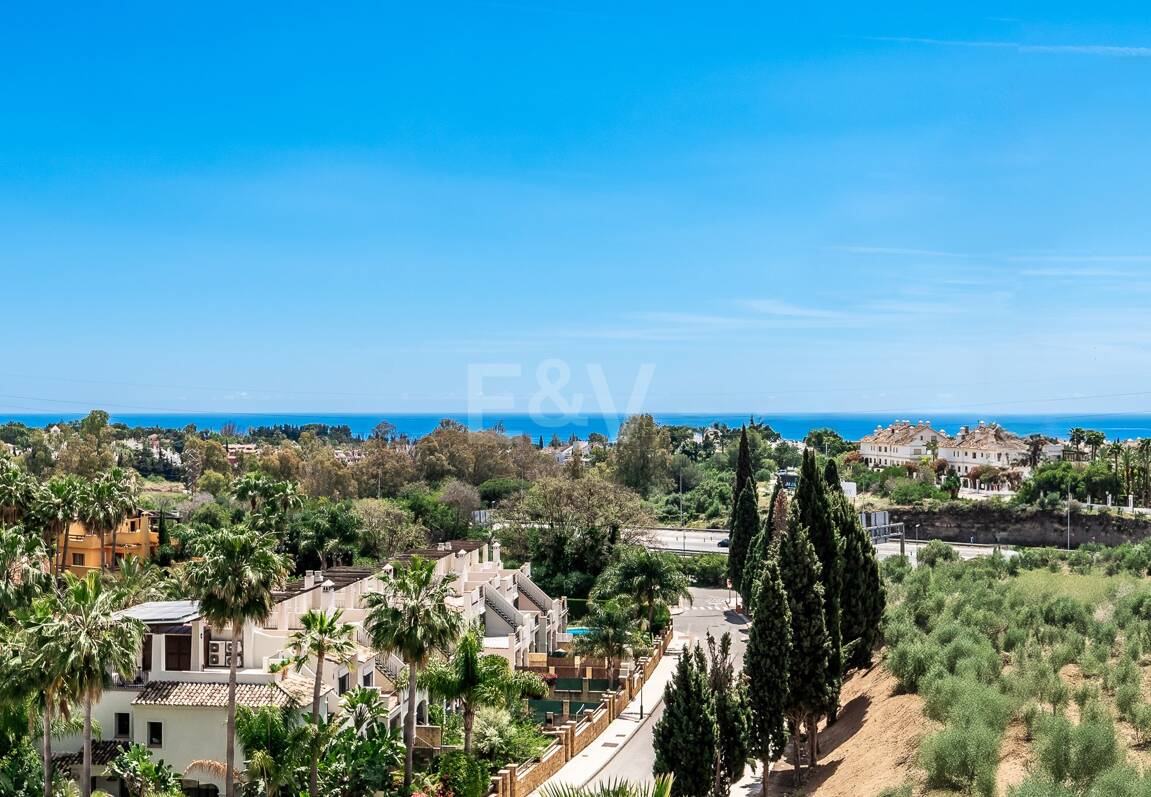 Top Villa Contemporaine de Luxe avec vue imprenable à Lomas del Virrey