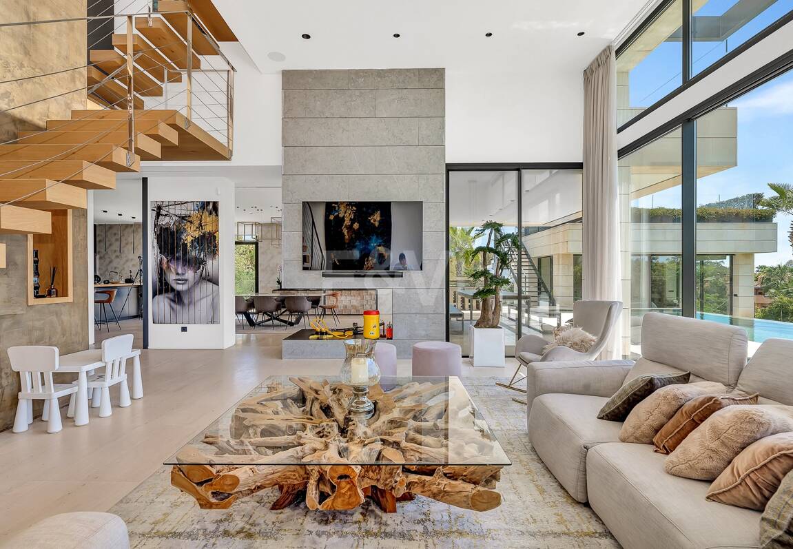 Top Villa Contemporaine de Luxe avec vue imprenable à Lomas del Virrey
