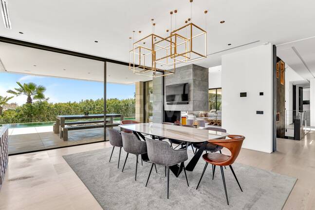 Top Villa Contemporaine de Luxe avec vue imprenable à Lomas del Virrey