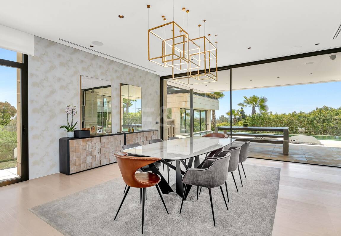 Top Villa Contemporaine de Luxe avec vue imprenable à Lomas del Virrey