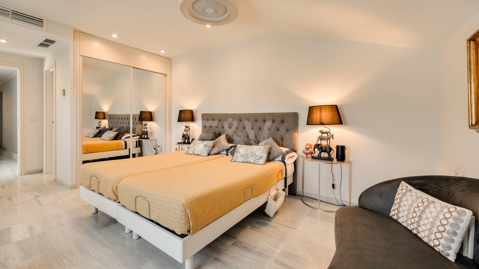 Exceptional Duplex Penthouse in Hacienda de Nagüeles with Sea Views on the Golden Mile