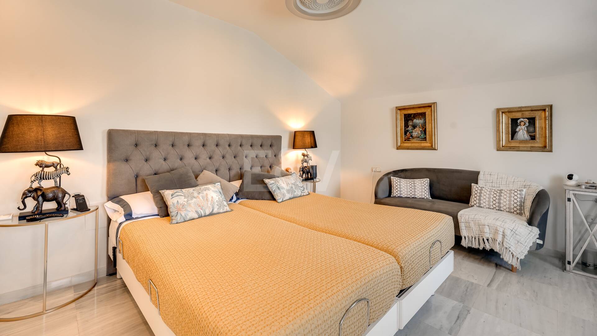 Exceptional Duplex Penthouse in Hacienda de Nagüeles with Sea Views on the Golden Mile