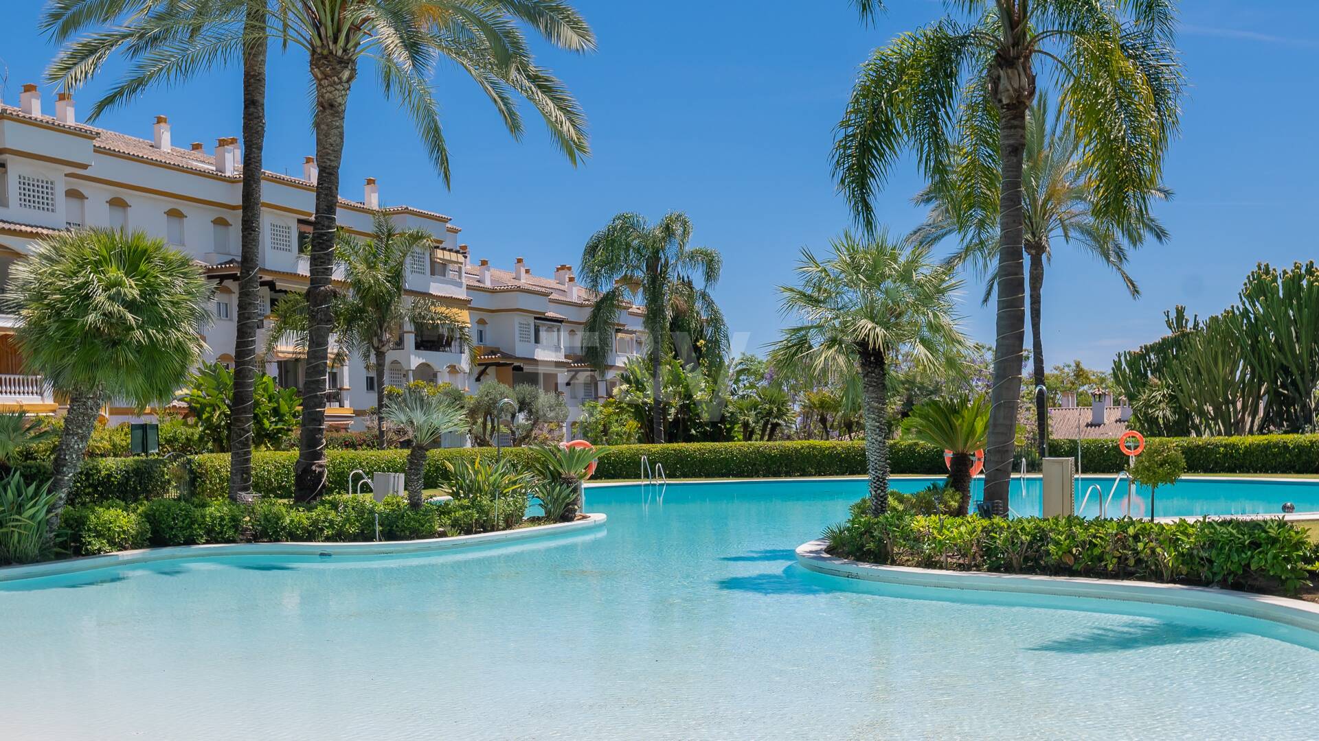 Exceptional Duplex Penthouse in Hacienda de Nagüeles with Sea Views on the Golden Mile