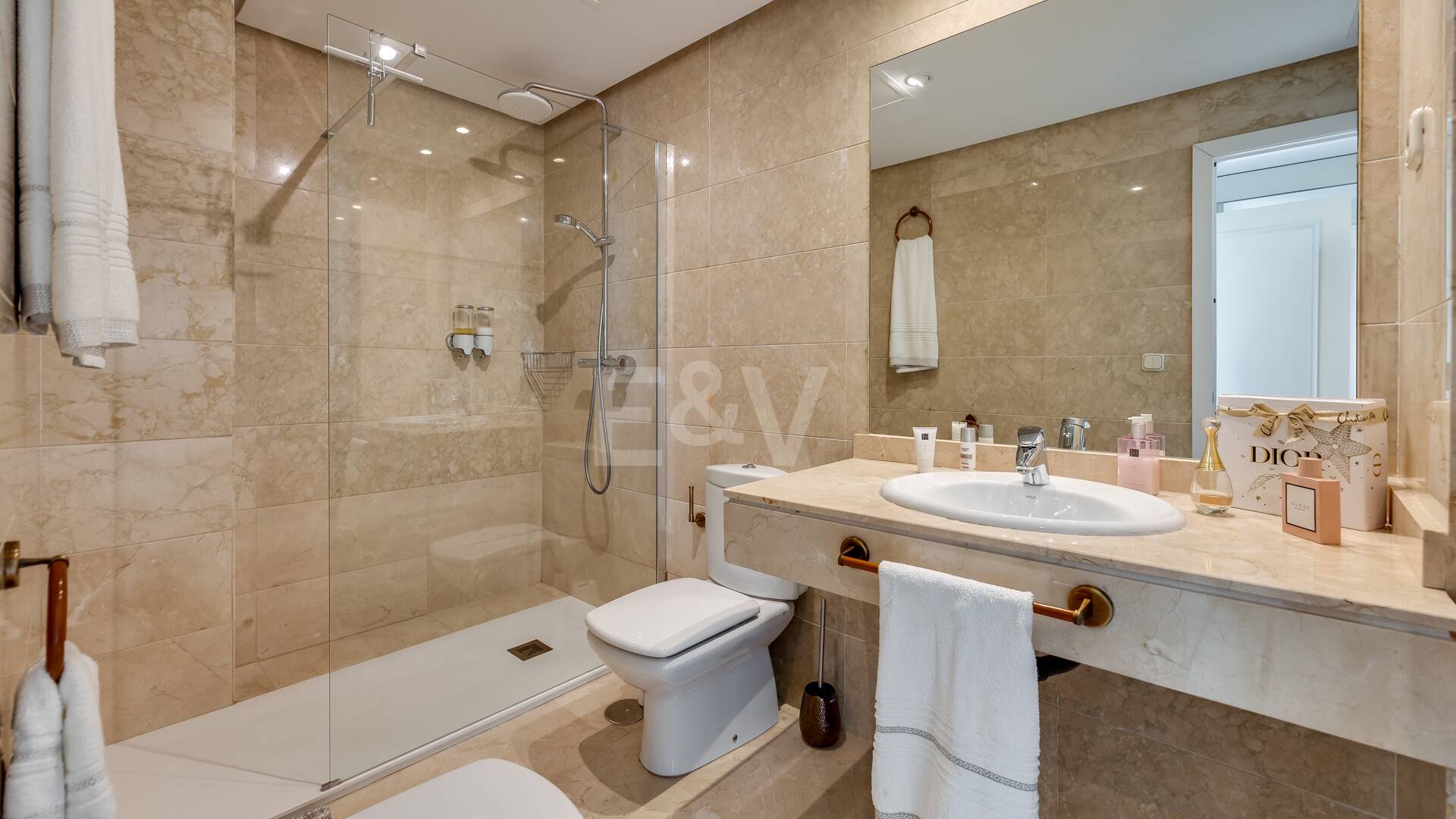 Exceptional Duplex Penthouse in Hacienda de Nagüeles with Sea Views on the Golden Mile