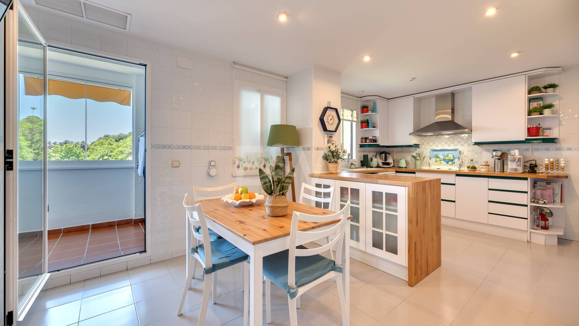 Exceptional Duplex Penthouse in Hacienda de Nagüeles with Sea Views on the Golden Mile