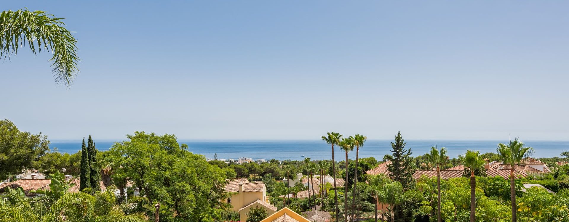 Oportunidad única en Sierra Blanca: villa con impresionantes vistas al mar