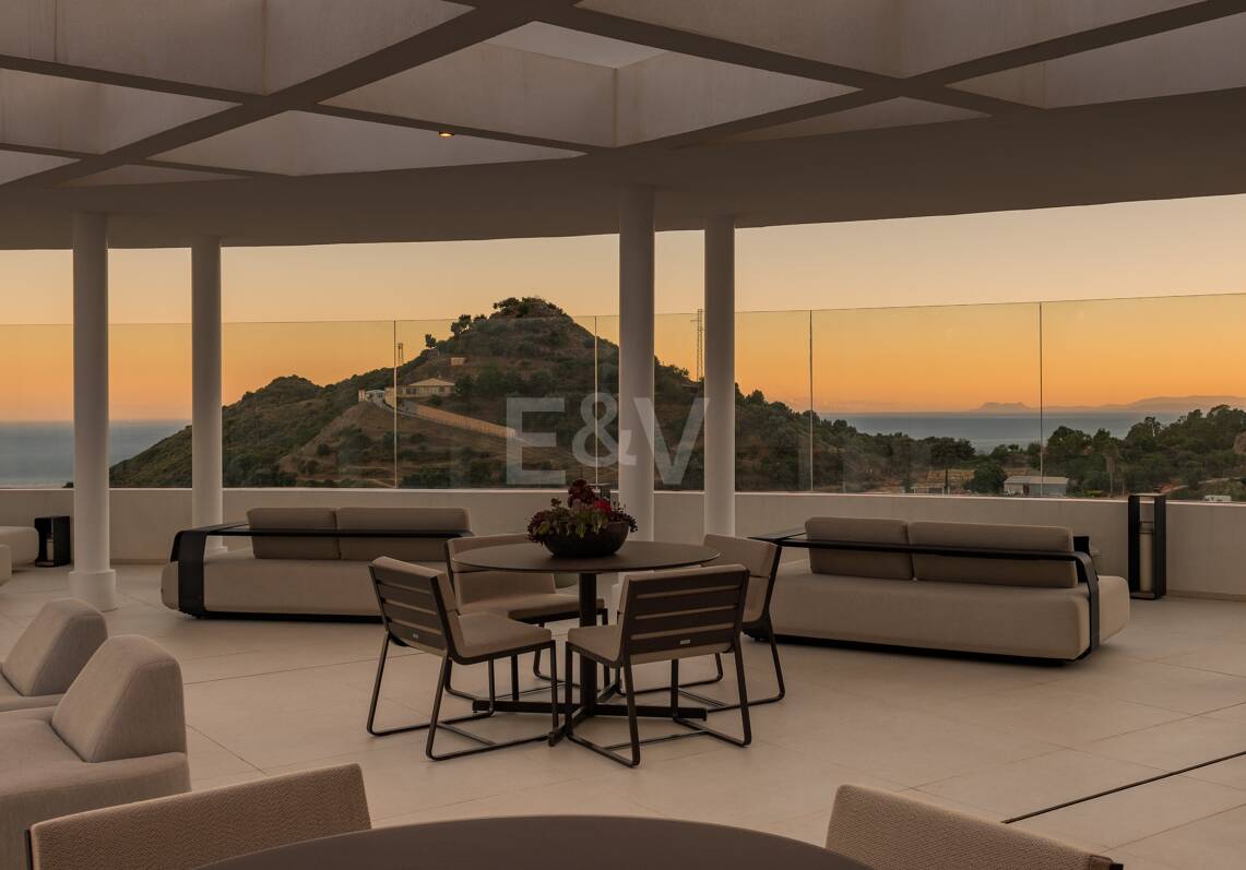 Best Priced Apartment in Palo Alto Marbella with Panoramic Sea Views