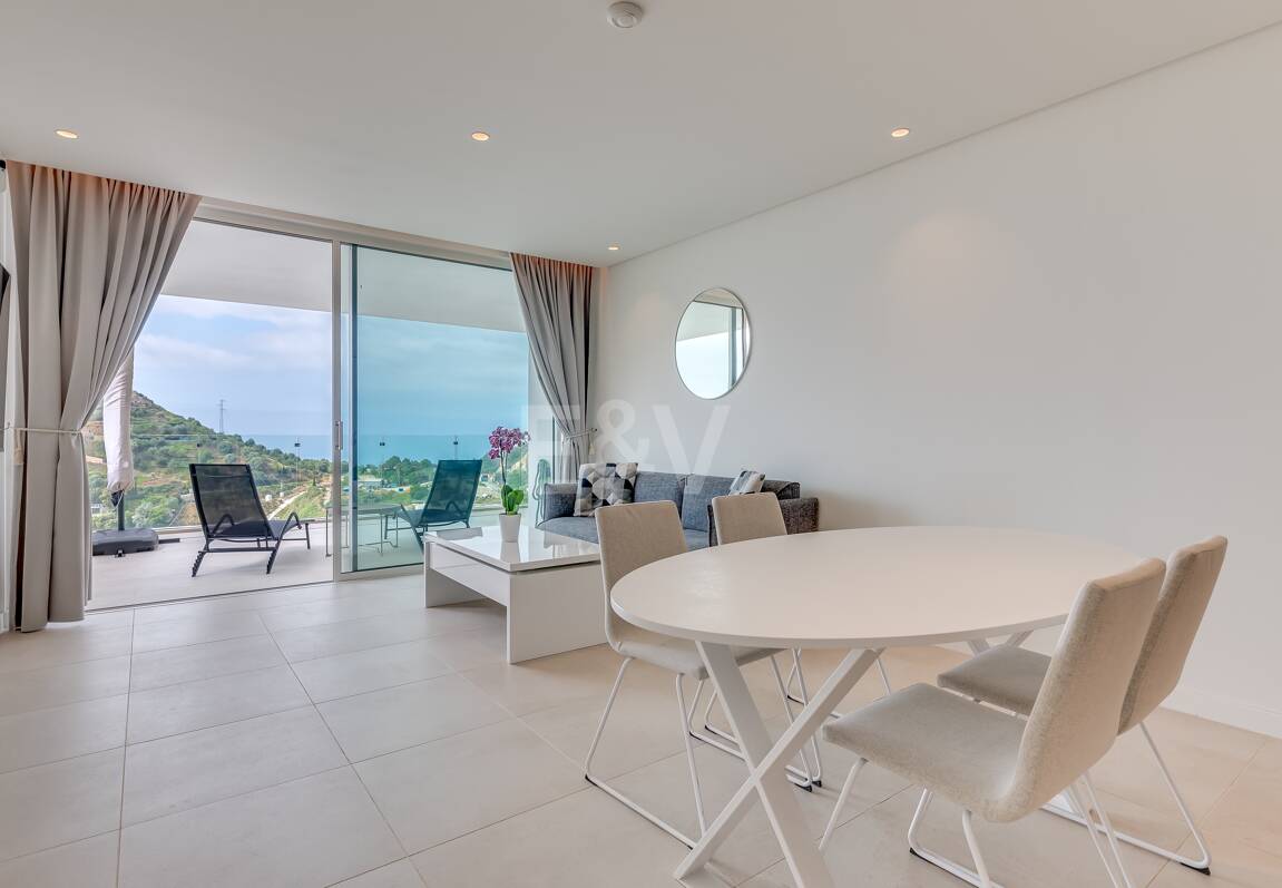 Apartamento con un precio inmejorable y vistas panorámicas al mar en Palo Alto