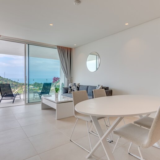 Nowy apartament w Palo Alto z panoramicznymi widokiem na morze blisko Marbelli