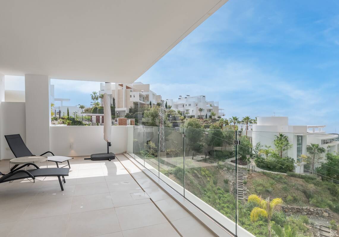 Best Priced Apartment in Palo Alto Marbella with Panoramic Sea Views