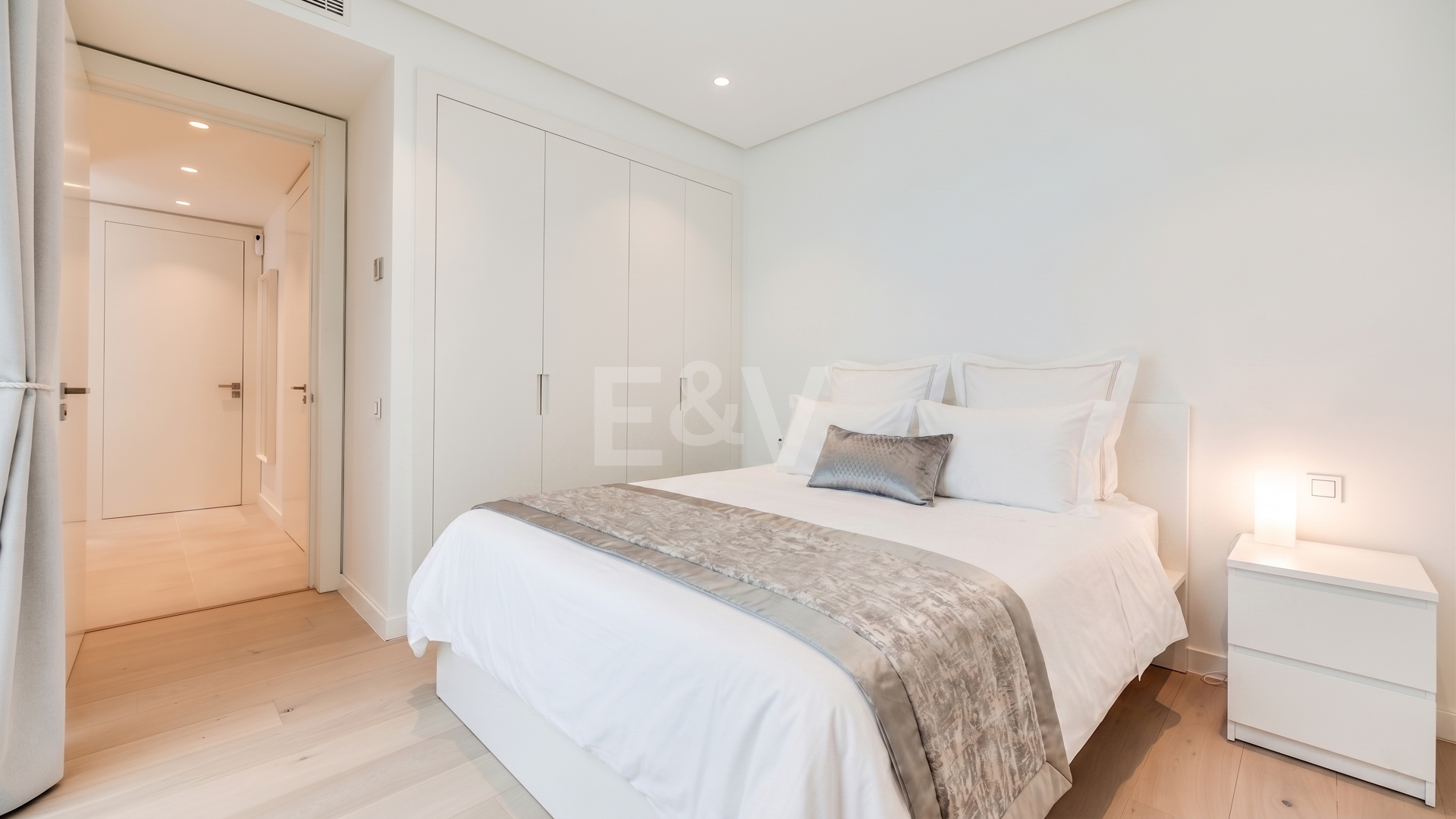 Best Priced Apartment in Palo Alto Marbella with Panoramic Sea Views