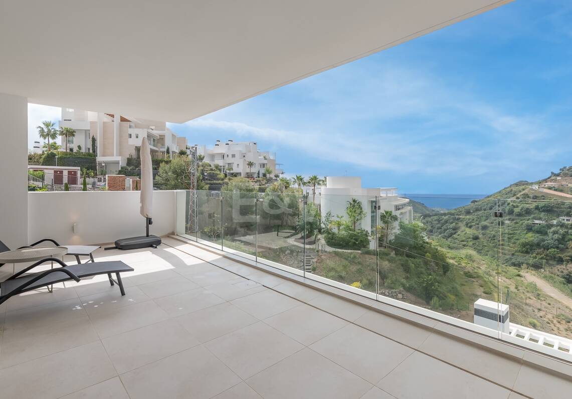 Best Priced Apartment in Palo Alto Marbella with Panoramic Sea Views