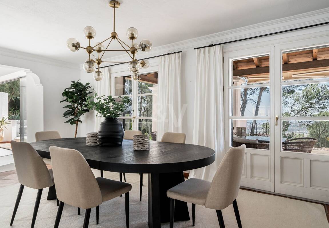 Charming Cortijo Style Villa in El Madroñal, Benahavís