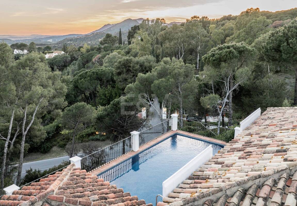 Charming Cortijo Style Villa in El Madroñal, Benahavís