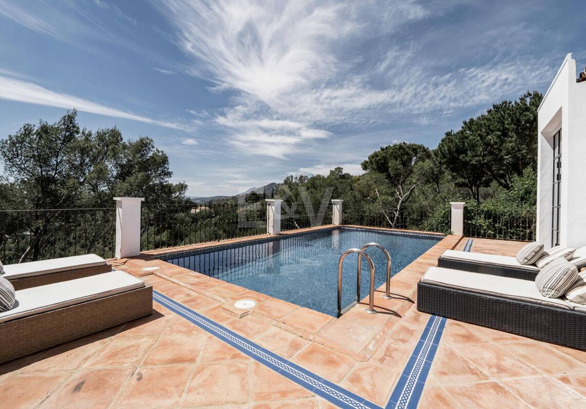 Charming Cortijo Style Villa in El Madroñal, Benahavís