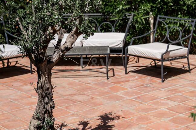 Charmig Cortijo Style Villa i El Madroñal, Benahavís