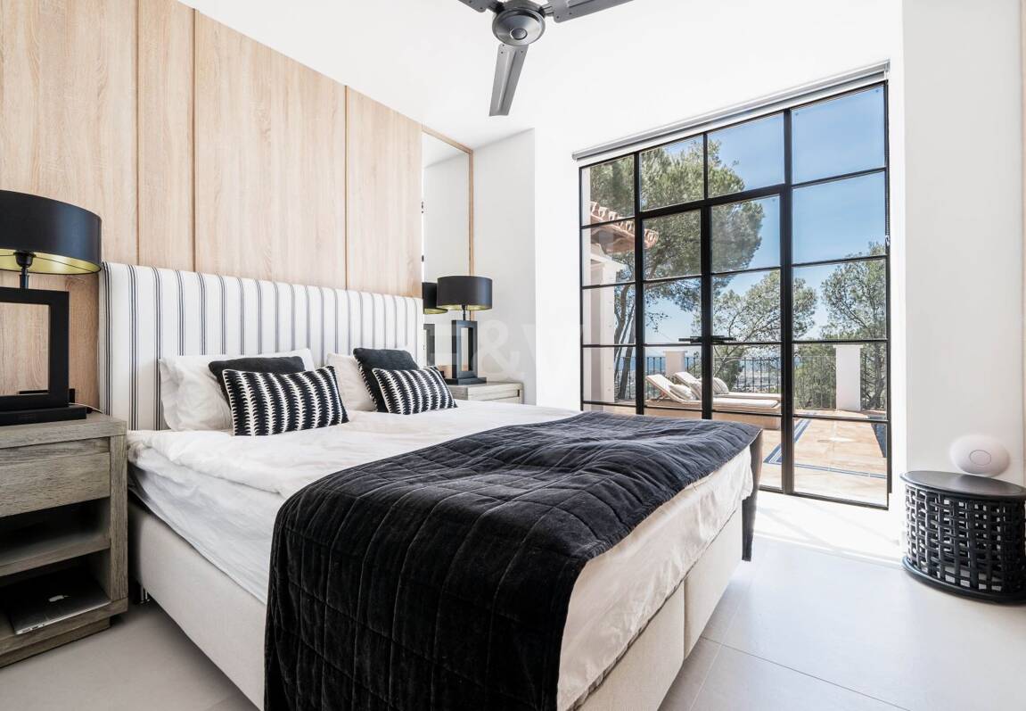 Charming Cortijo Style Villa in El Madroñal, Benahavís