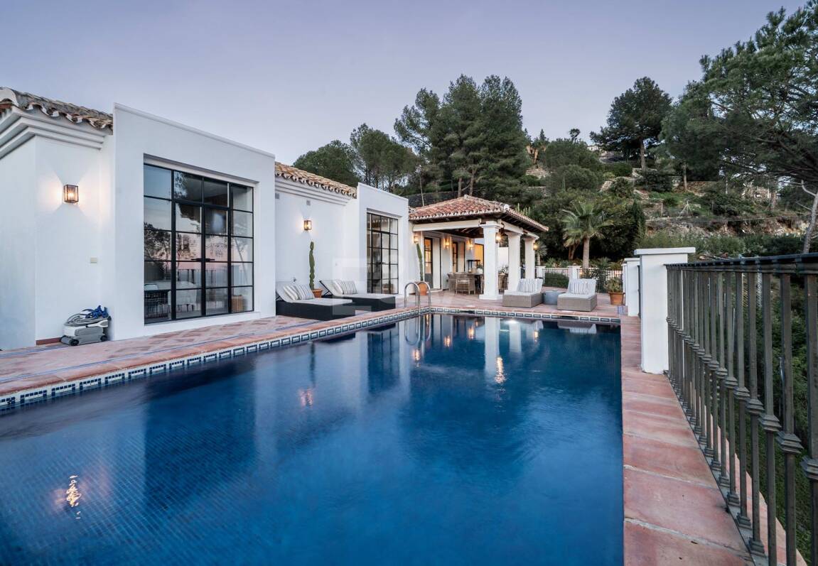 Charming Cortijo Style Villa in El Madroñal, Benahavís