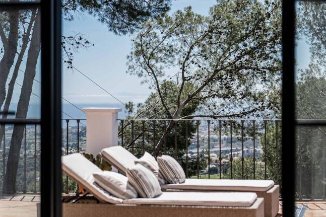 Charmig Cortijo Style Villa i El Madroñal, Benahavís