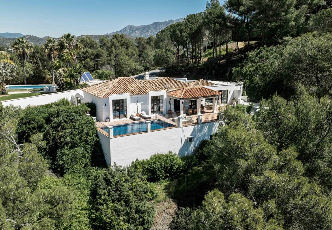 Charming Cortijo Style Villa in El Madroñal, Benahavís