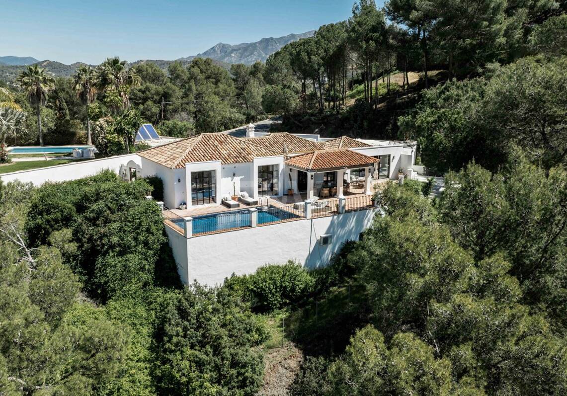 Charming Cortijo Style Villa in El Madroñal, Benahavís