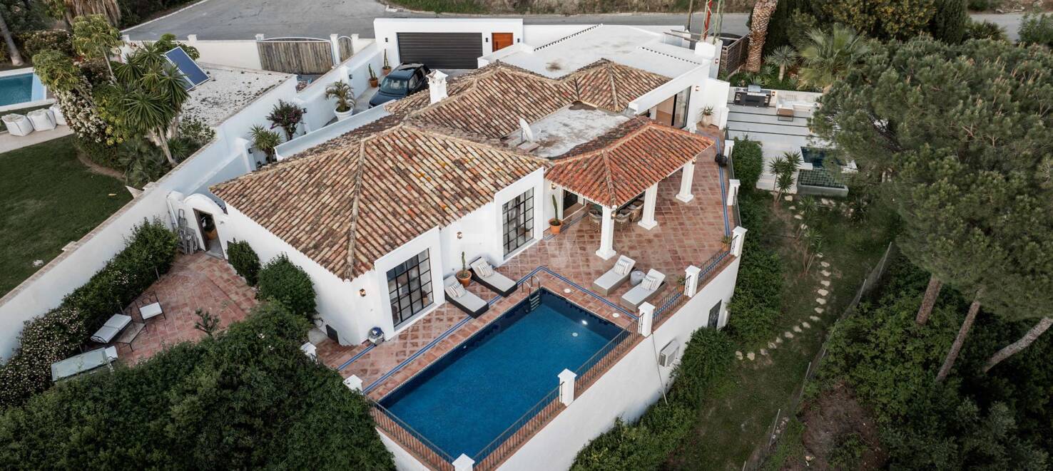 Charmante Villa im Cortijo-Stil in El Madroñal, Benahavís