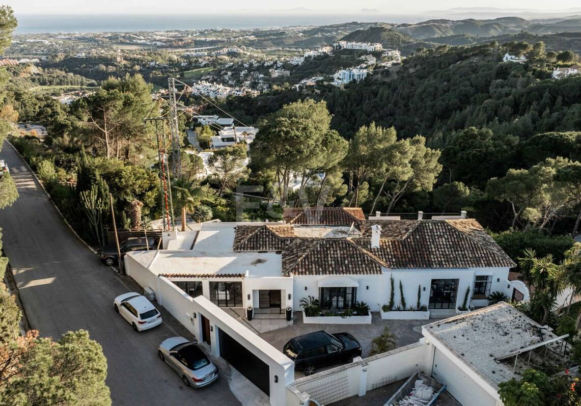 Charming Cortijo Style Villa in El Madroñal, Benahavís