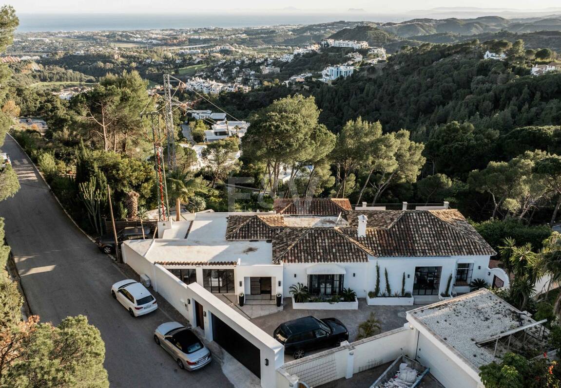 Charming Cortijo Style Villa in El Madroñal, Benahavís