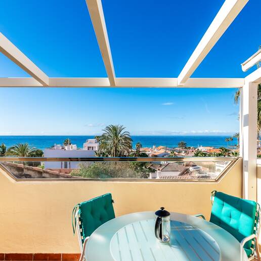 C'est pas vrai. Villa jumelée à moins de 100 mètres de la plage