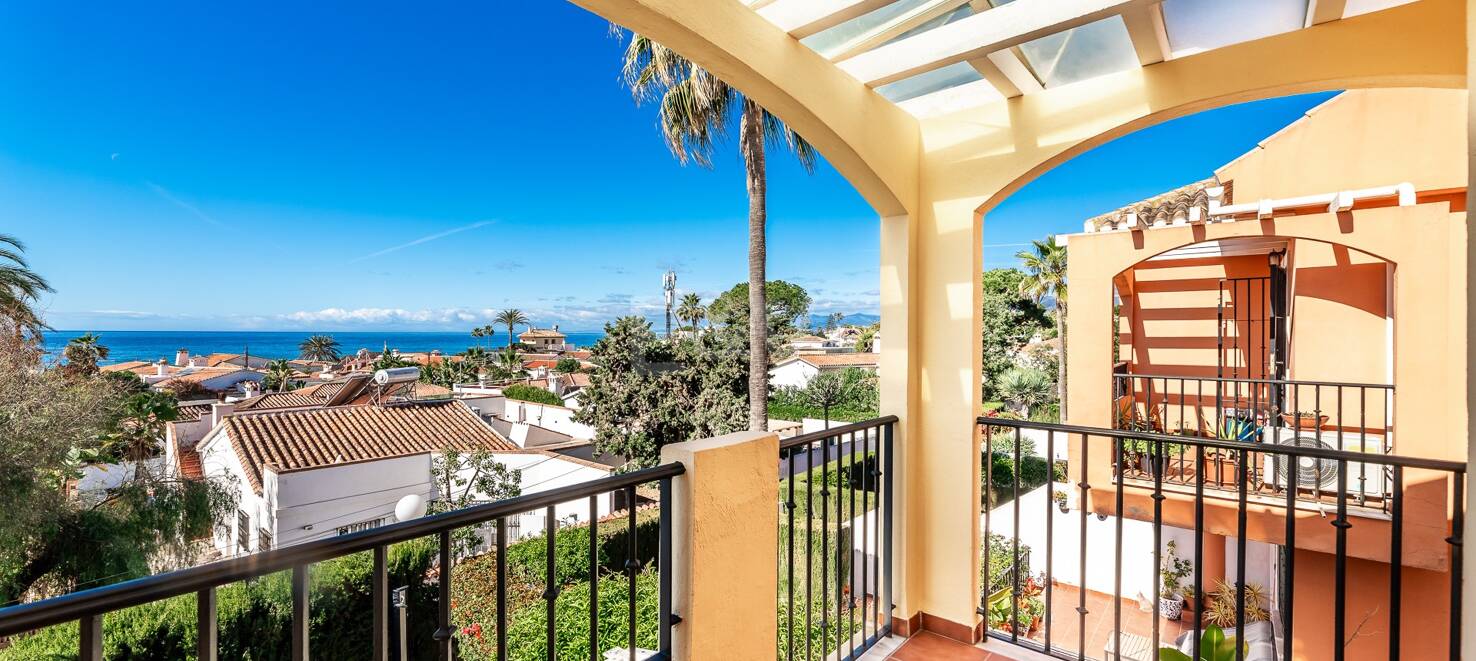 C'est pas vrai. Villa jumelée à moins de 100 mètres de la plage
