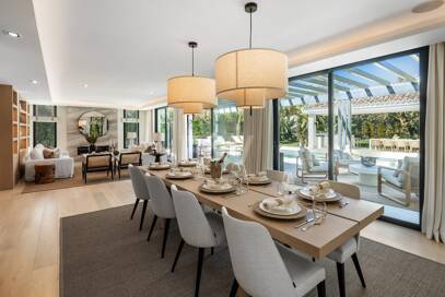 Villa de luxe à Nueva Andalucía dans un paradis de golf